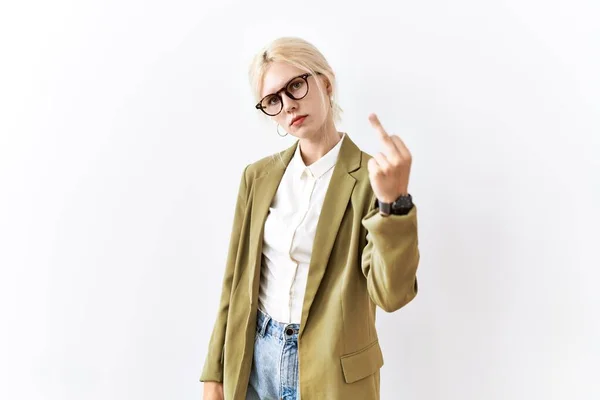 Beautiful Caucasian Business Woman Standing Isolated Background Showing Middle Finger — Stockfoto