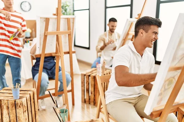 Grupo Pessoas Sorrindo Desenho Feliz Estúdio Arte — Fotografia de Stock