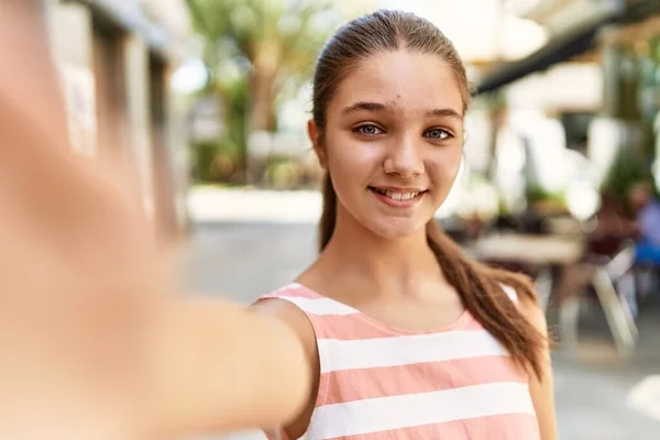 Caucasian Teenager Girl Smiling Happy Make Selfie Smartphone City — Stock Photo, Image