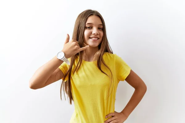 Jonge Brunette Tiener Samen Staan Geïsoleerde Achtergrond Glimlachen Doen Telefoon — Stockfoto