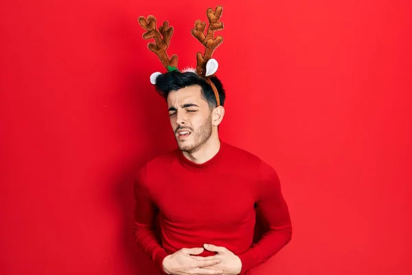 Giovane Uomo Ispanico Che Indossa Simpatiche Corna Renna Natale Con — Foto Stock