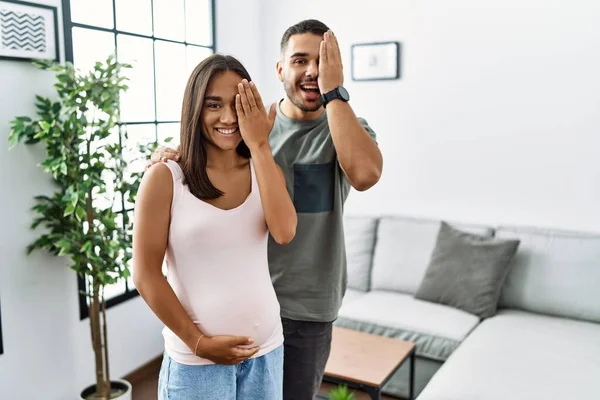 Joven Pareja Interracial Esperando Bebé Tocando Vientre Embarazada Cubriendo Ojo — Foto de Stock