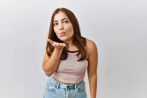 Young Brunette Woman Standing Isolated Background Looking Camera Blowing Kiss — Stock Photo, Image