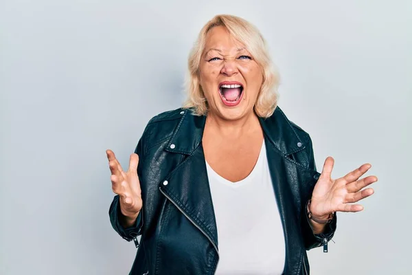 Middle Age Blonde Woman Wearing Leather Jacket Crazy Mad Shouting — Stock Photo, Image