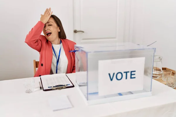 Beautiful Middle Age Hispanic Woman Political Election Sitting Ballot Surprised — Stock Photo, Image