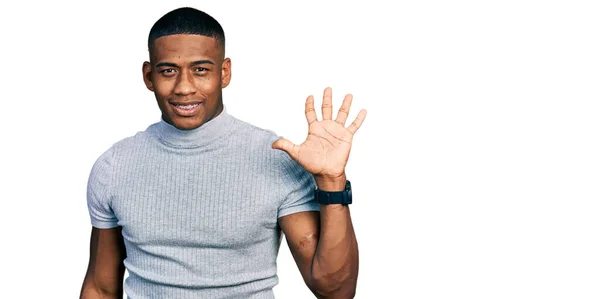 Young Black Man Wearing Casual Shirt Showing Pointing Fingers Number — Stock Photo, Image