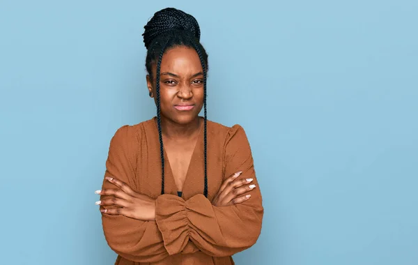 Jovem Afro Americana Vestindo Roupas Casuais Céticas Nervosas Desaprovando Expressão — Fotografia de Stock