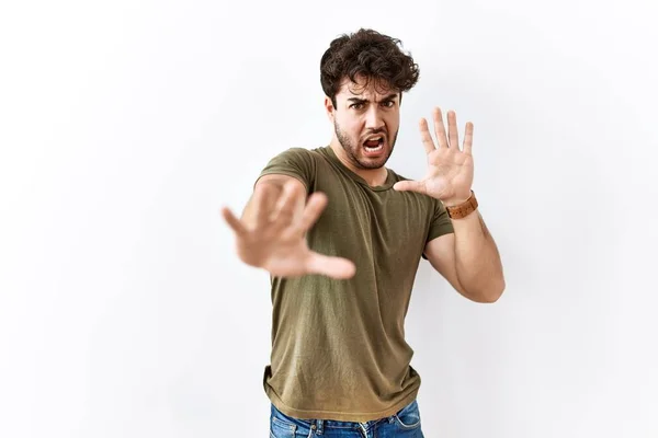 Hispanic Man Standing Isolated White Background Afraid Terrified Fear Expression — Stock Photo, Image