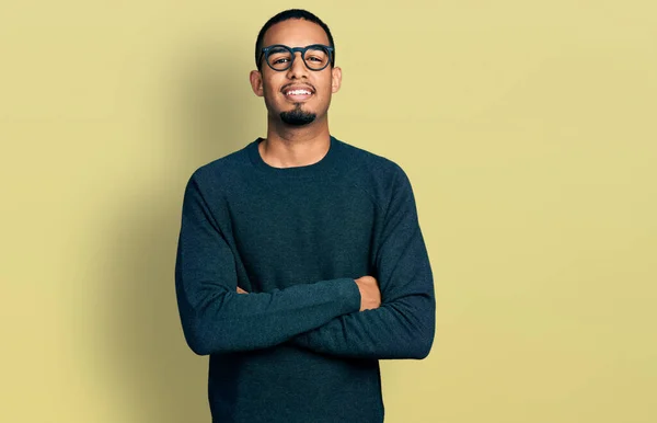 Young African American Man Wearing Casual Clothes Glasses Happy Face — Stock Photo, Image