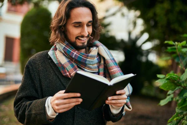 Young Hispanic Man Smiling Happy Reading Book Park — Stock Photo, Image