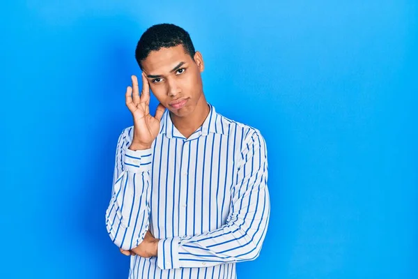 Junger Afrikanisch Amerikanischer Typ Lässiger Kleidung Der Denkt Sehe Müde — Stockfoto