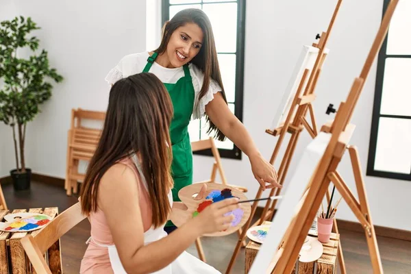 Studente Insegnante Sorridente Pittura Felice Scuola Arte — Foto Stock