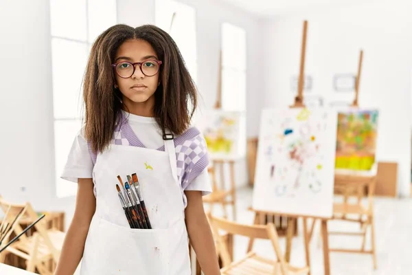 Young African American Girl Painting Art Studio Serious Expression Face — Photo