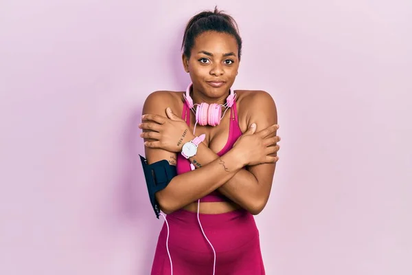 Jeune Fille Afro Américaine Portant Des Vêtements Gymnastique Utilisant Des — Photo