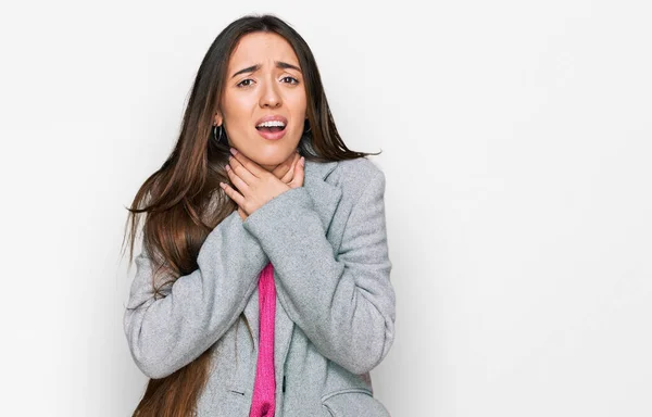 Young Hispanic Girl Wearing Business Clothes Shouting Suffocate Because Painful — Stock Photo, Image