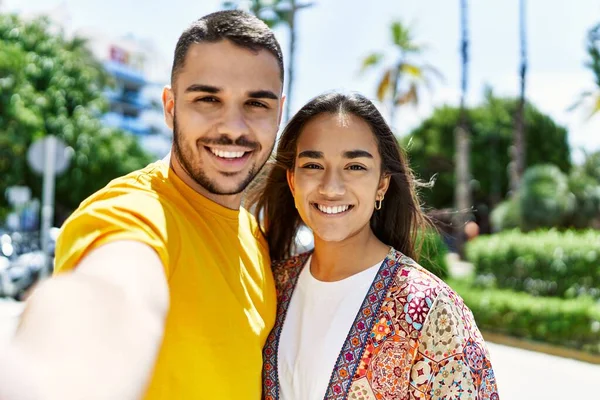 Young Latin Couple Smiling Happy Hugging Making Selfie Camera City — Stock Photo, Image