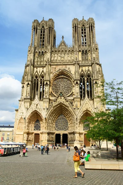 Notre-dame de reims katedrála, Francie. — Stock fotografie