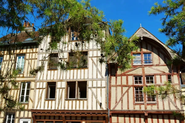 Casas con entramado de madera en Troyes, Francia — Foto de Stock