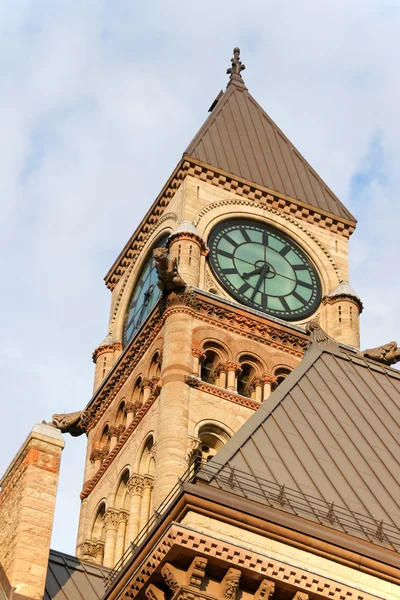 Старая ратуша Торонто в лучах заката — стоковое фото