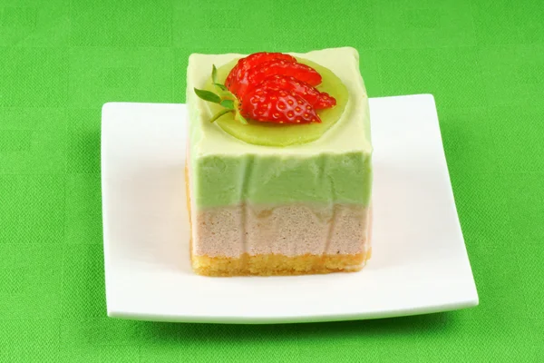 Kiwi and strawberry bavarian cream dessert — Stock Photo, Image