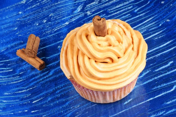 Carrot and cinnamon cupcake — Stock Photo, Image