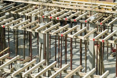 İnşaat alanında, açık