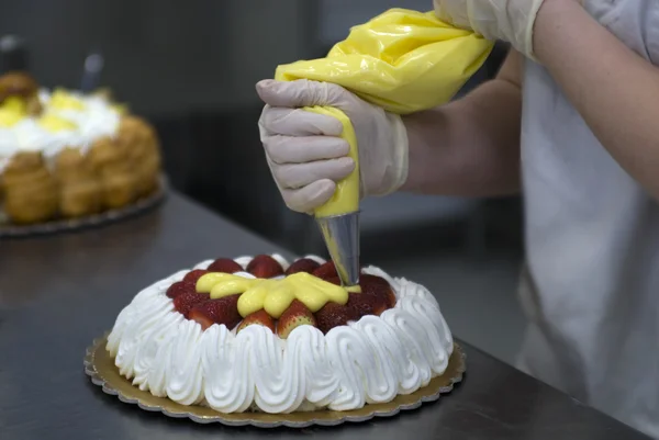 Украшение торта — стоковое фото