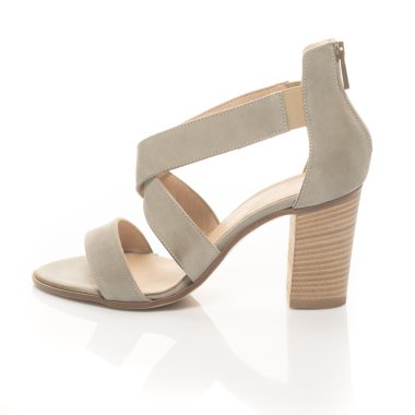 kadın için sandalet