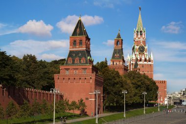 Moskova kremlin kuleleri