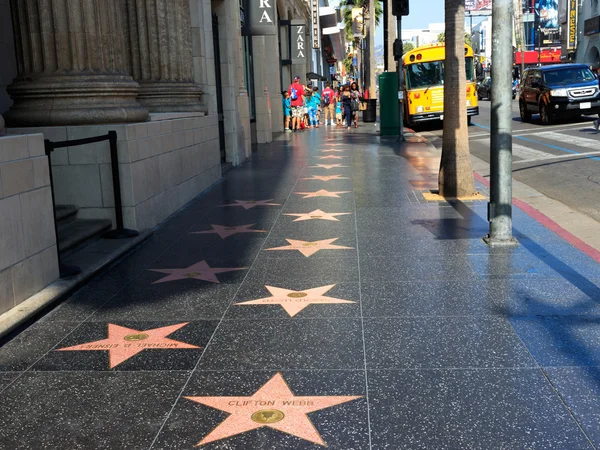 Kändisstjärnor på Hollywood walk of fame Los Angeles — Stockfoto