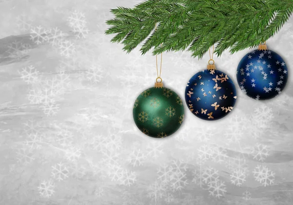 Tři vánoční ozdoba v borové větve stromu — Stock fotografie