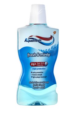  Aquafresh beyaz arka plan üzerinde izole