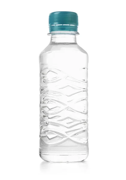 Plastic fles geïsoleerd — Stockfoto