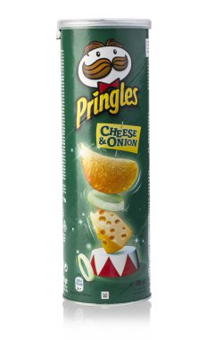 Pringles patates cipsi beyaz izole