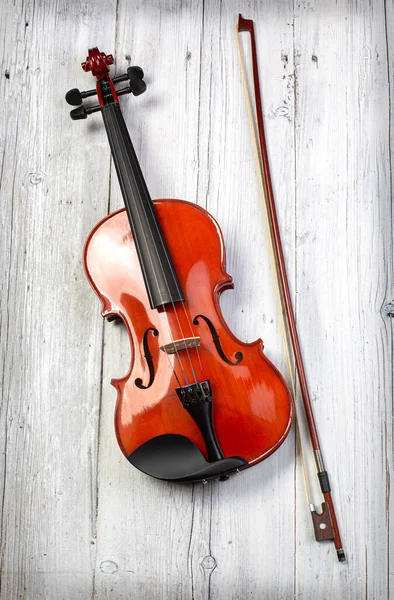 Класична Скрипка Лук Білому Дерев Яному Фоні Музичний Інструмент — стокове фото