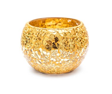 Kırpma yolu ile beyaz üzerinde izole altın cam vazo