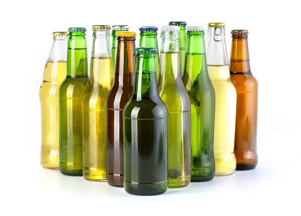 Kolor Butelki Piwa Izolowane Białym Tle — Zdjęcie stockowe