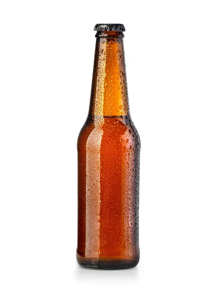 Botella Cerveza Marrón Con Gotas Sobre Fondo Blanco — Foto de Stock