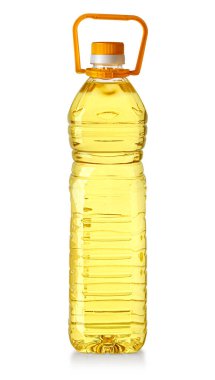 Turuncu saplı ve kapaklı temiz plastik bir şişede sarı pişirme yağı.