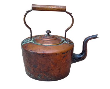 Çürümüş yüzeyi olan bakır çaydanlık ve şeffaf bir arkaplanda izole edilmiş yeşil ezme.