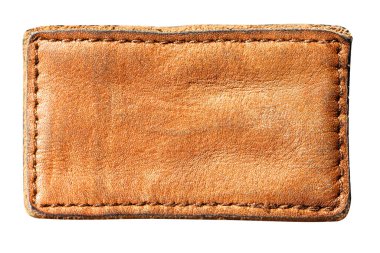 Görünür dikişli, boş kahverengi deri etiket, yazı için hazır, şeffaf arkaplan ile izole