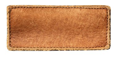 Kırsal dikişli, boş kahverengi deri etiket ve doğal doku, şeffaf arka planda izole edilmiş.