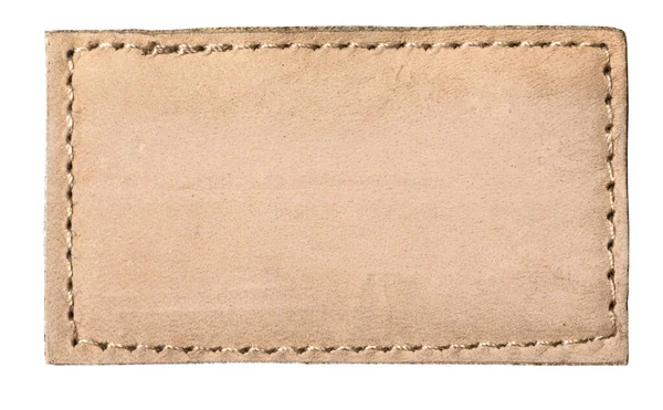 Şeffaf arka planda beyaz dikişli boş kahverengi deri bir yama.