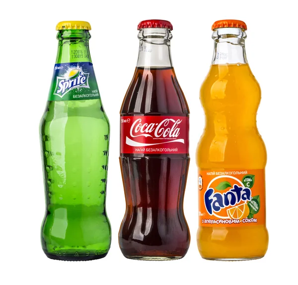 Garrafas de vidro Coca-Cola, Fanta e Sprite — Fotografia de Stock