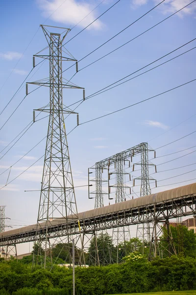 Elektriciteitsnet structuur — Stockfoto