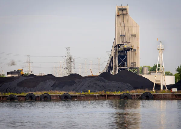 Impianto elettrico a carbone — Foto Stock