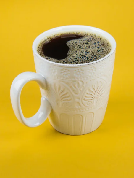 Hälla kopp färskt kaffe — Stockfoto