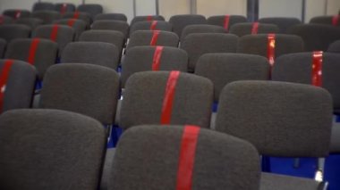 İş geçmişi. Konforlu koltukları olan Boş Konferans Salonu manzarası. İş Seyircileri Konferans Odası