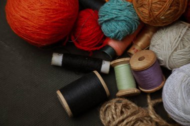 Dikiş işi için iplik topları