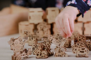 Çocuklar için ahşap yapı seti